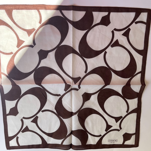 New Coach square washcloth - Picture 7 of 9